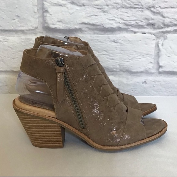 Sofft 8.5 Mckenna Suede Leather Metallic Sandals Braided Comfort Shoes Tan Taupe - Picture 12 of 13